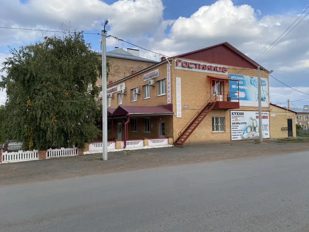 Сорочинск: Гостиница Пирамида