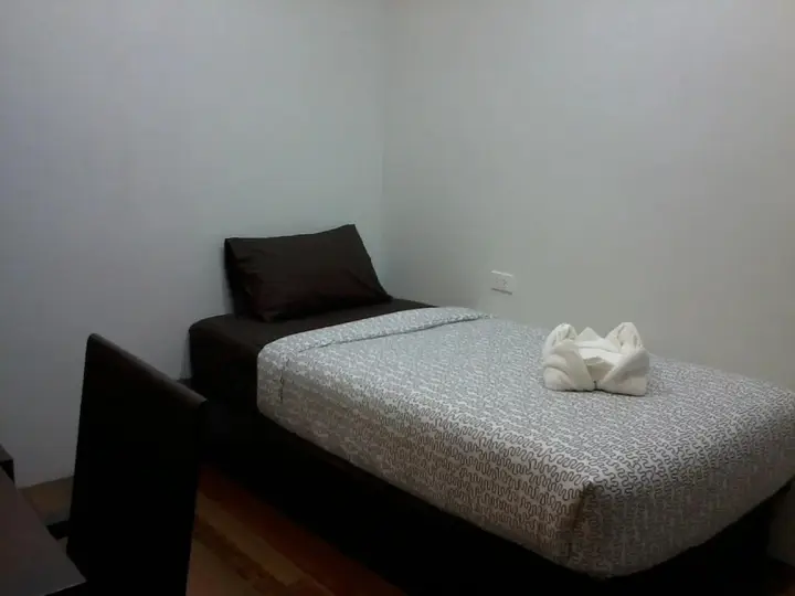 Муанг: Sunny Hostel Phuket