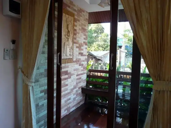 Ампхава: Baansaranrom Amphawa