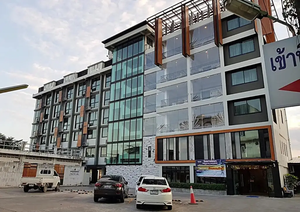 Izen Budget Hotel & Residence — фото 1