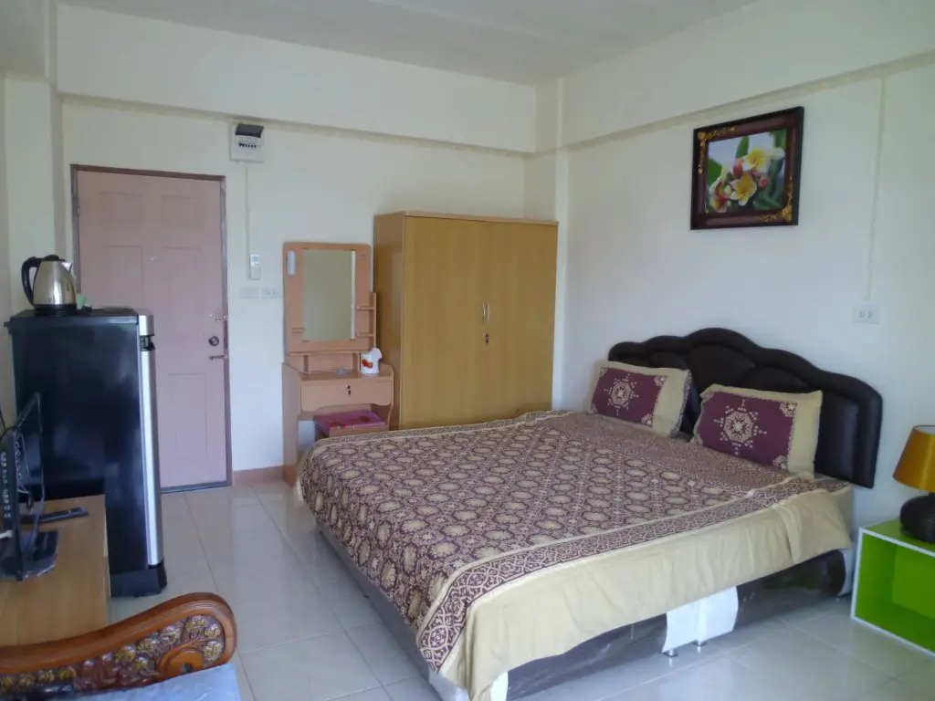 Нонтхабури: Vanlisut Hotel Ngamwongwan