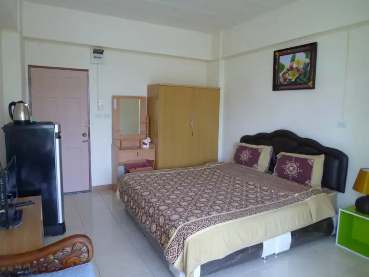 Нонтхабури: Vanlisut Hotel Ngamwongwan