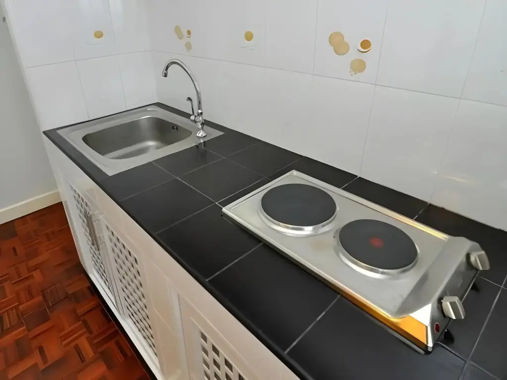 Паккрет: Lake View Condominium Superior