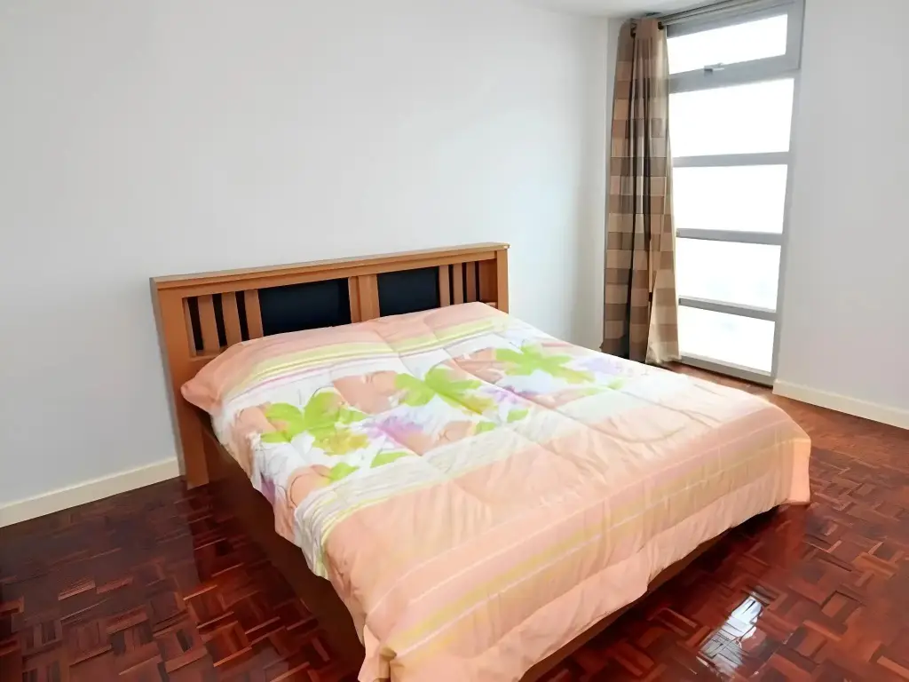 Паккрет: Lake View Condominium Superior