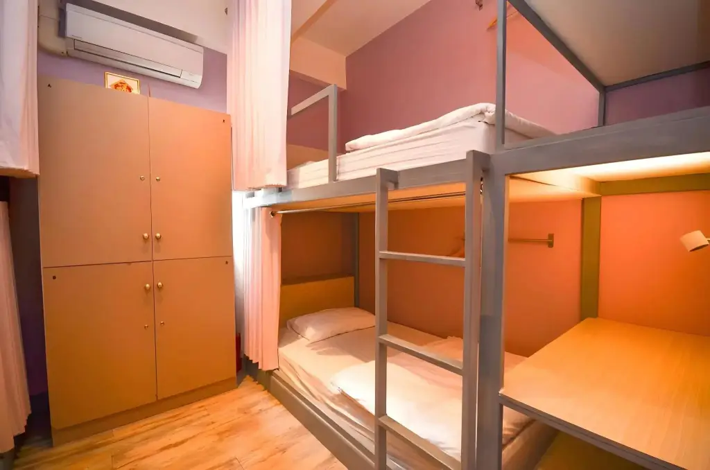 Бангкок: Good Day Hostel