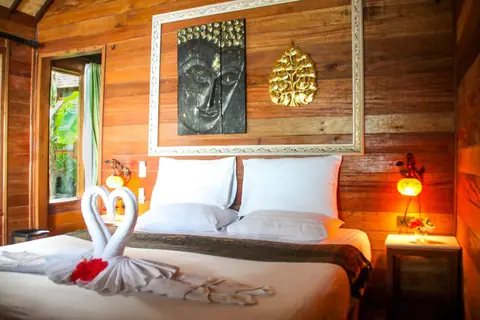 Ten Moons Lipe Resort — фото 1