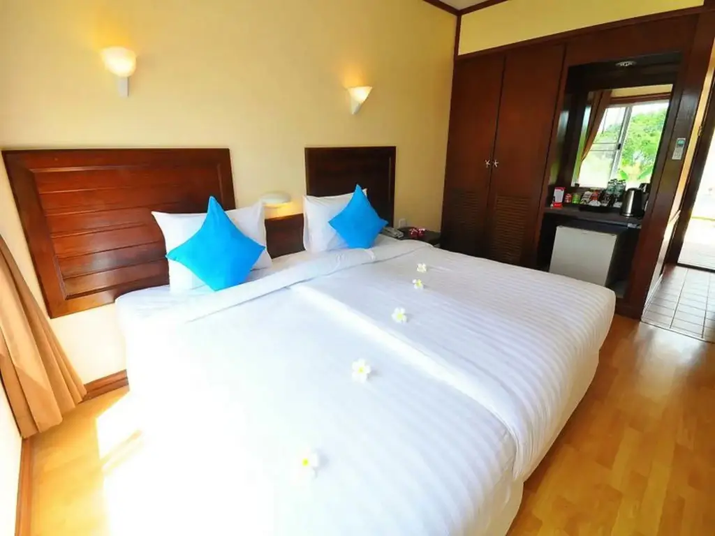 Isle Beach Resort — фото 1