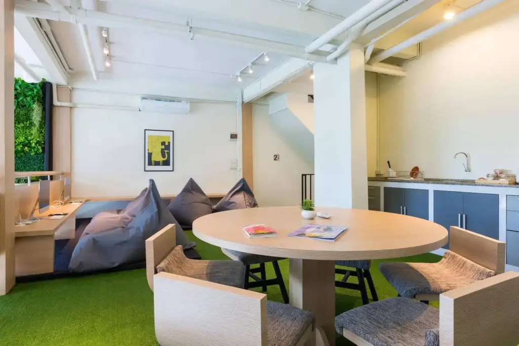 Бангкок: Trica Hostel