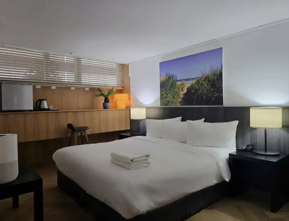 Бангкок: Sathorn Terrace Apartment