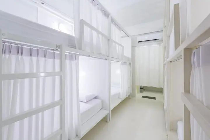 Муанг: Hao Hostel Phuket