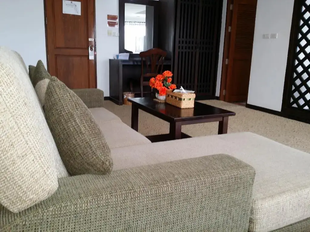 Чумпхон: Nana Buri Hotel
