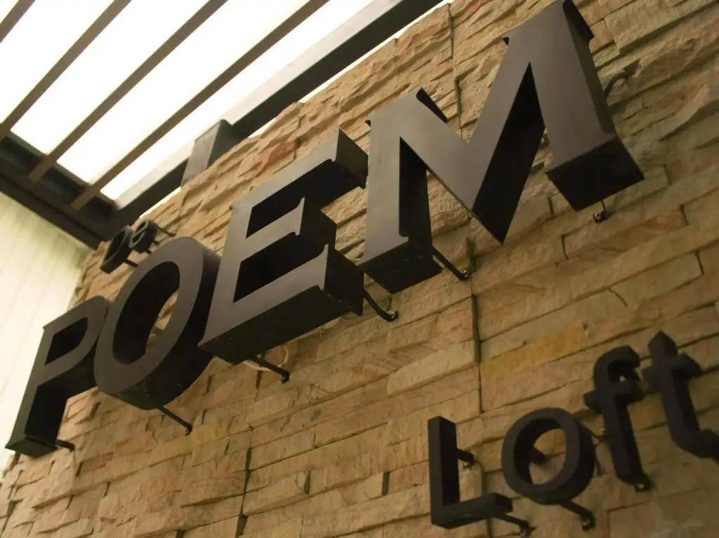 Хатъяй: De Poem Loft Boutique Residence