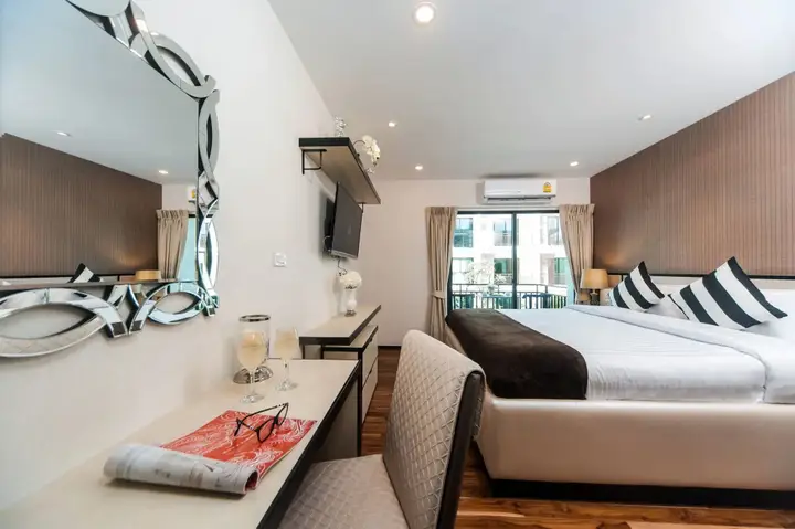 Пхукет: The Title KR Beach Condotel Rawai Phuket