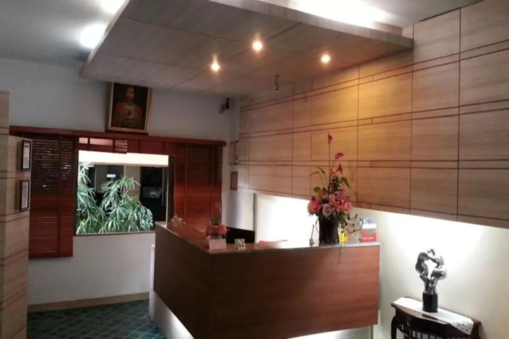Районг: Central Place Hotel