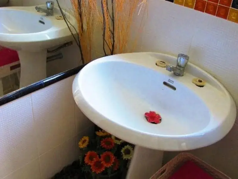 Дамноен Садуак: The CoCo Sweet House