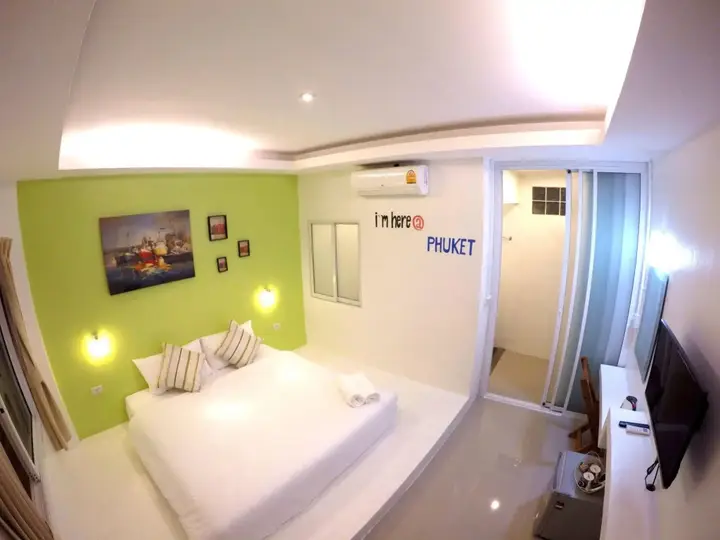 Кату: At We Patong hostel