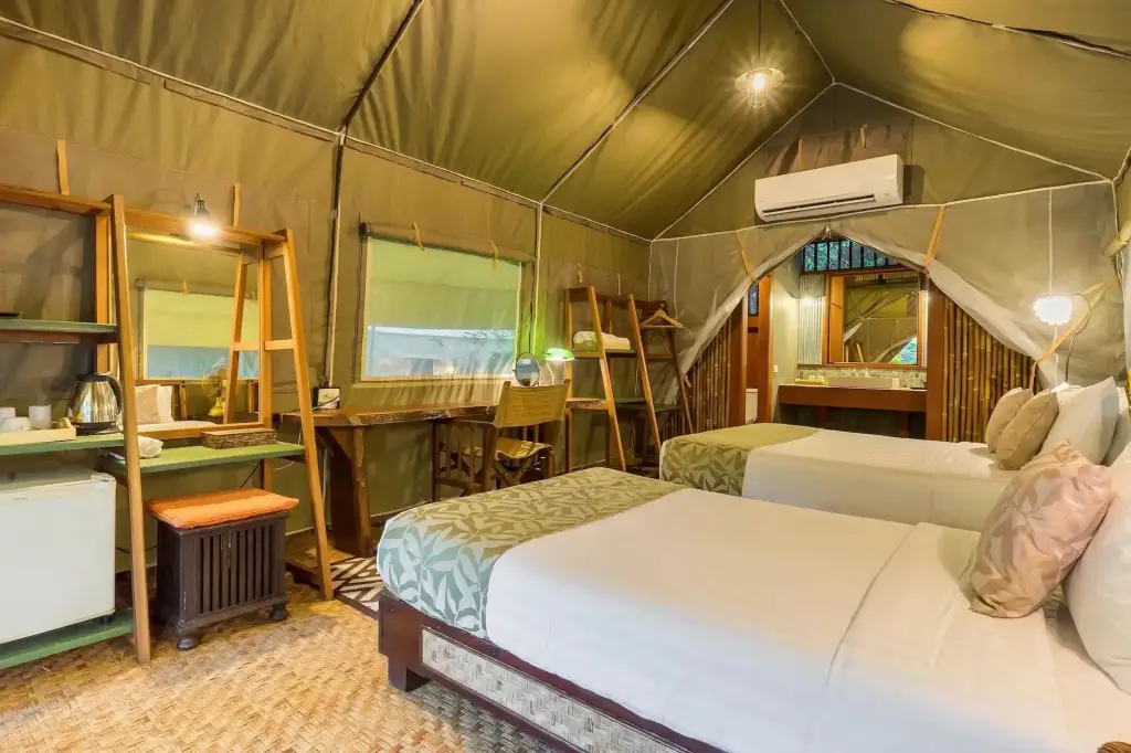 Сай Йок: Hintok River Camp at Hellfire Pass