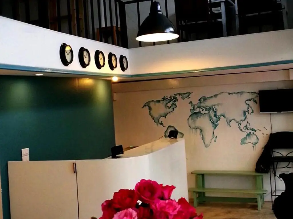 Бангкок: Ploy Hostel