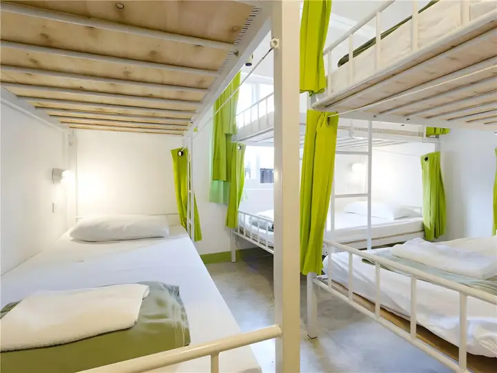 Бангкок: Ploy Hostel