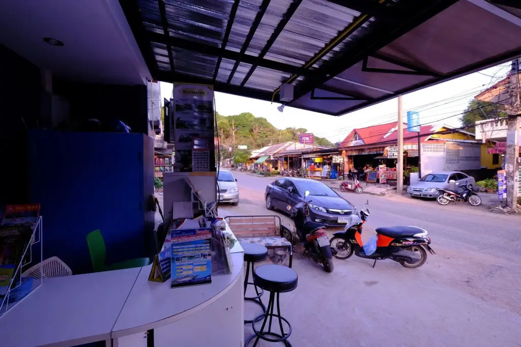Ланта: Lanta at Lanta Place