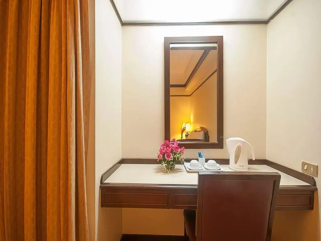 Хатъяй: Grand Plaza Hotel