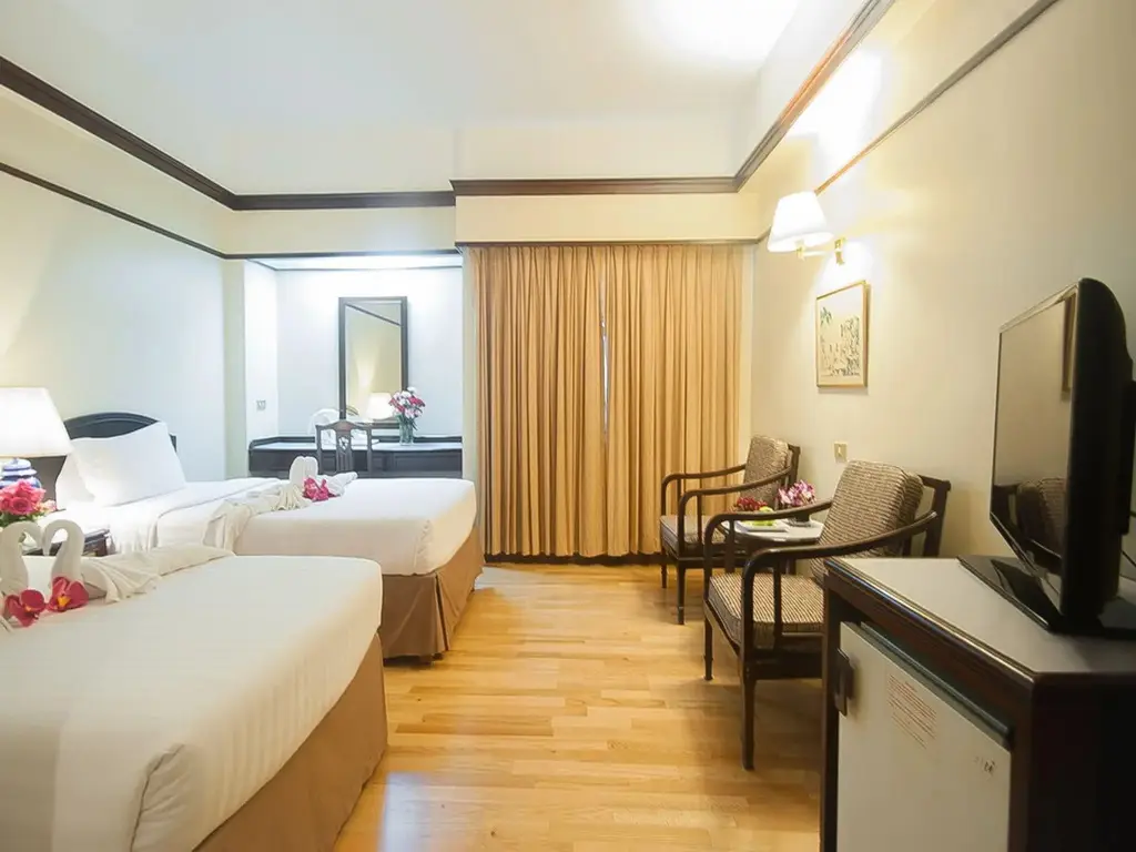 Хатъяй: Grand Plaza Hotel