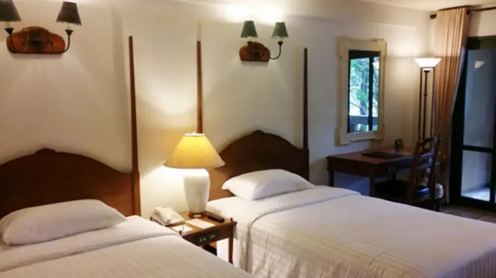 Чаам: Lake View Resort & Golf Club