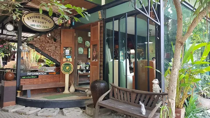 Районг: Rayonghouse Resort
