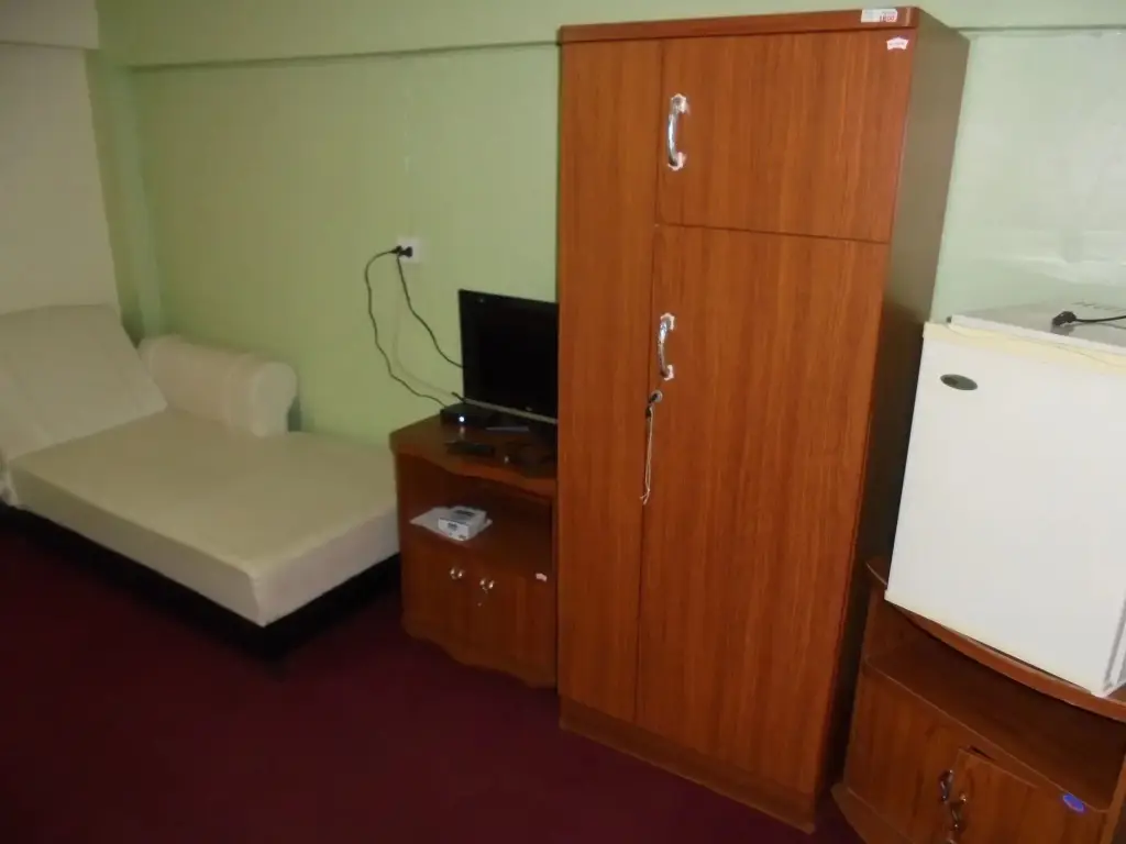 Чаам: PS Guesthouse and Bar