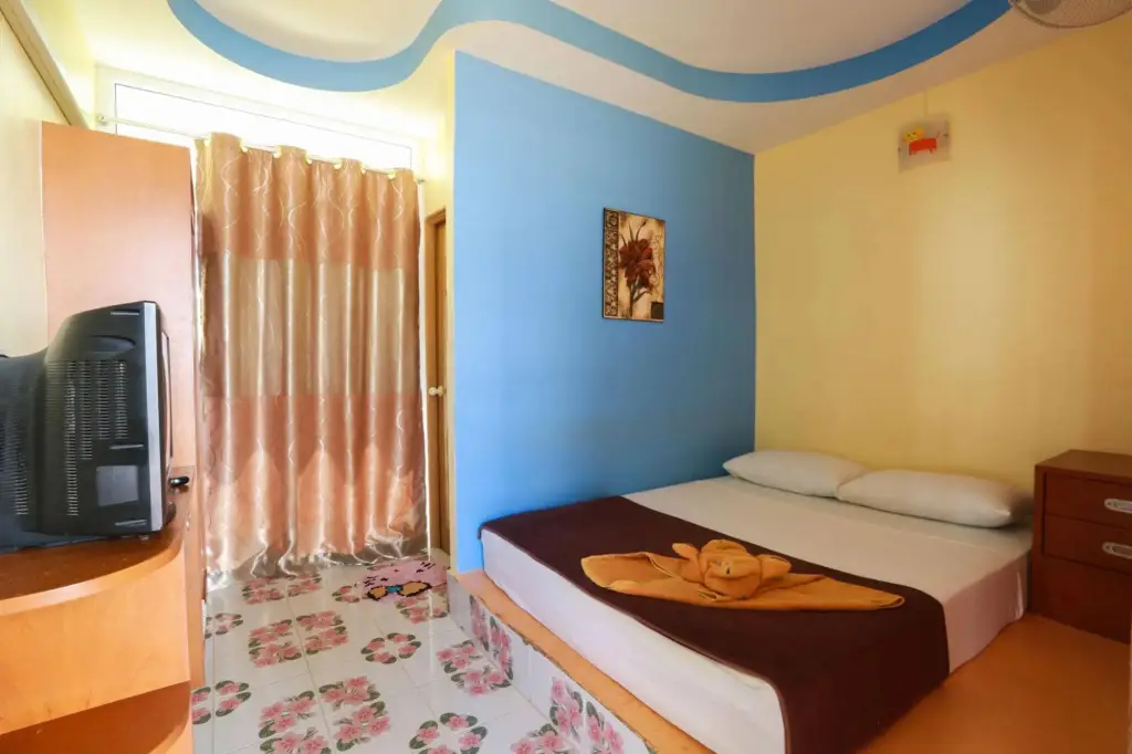 Остров Тау: Amonrada House