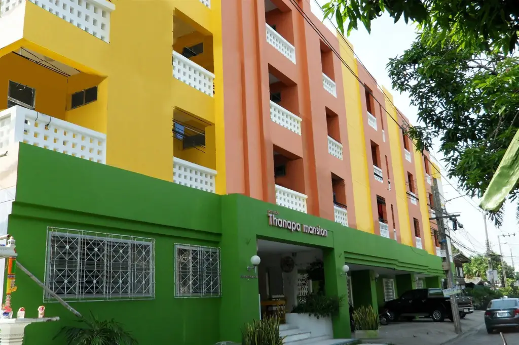 Бангкок: Thanapa Mansion - Hostel