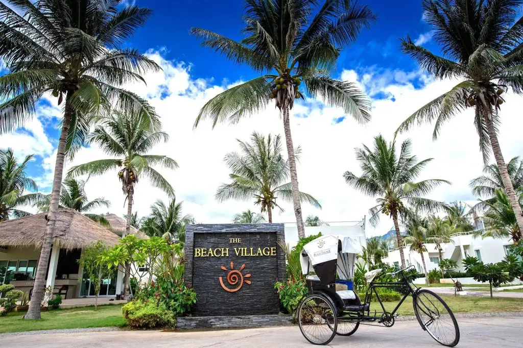 The Beach Village Resort Hotel — фото 1