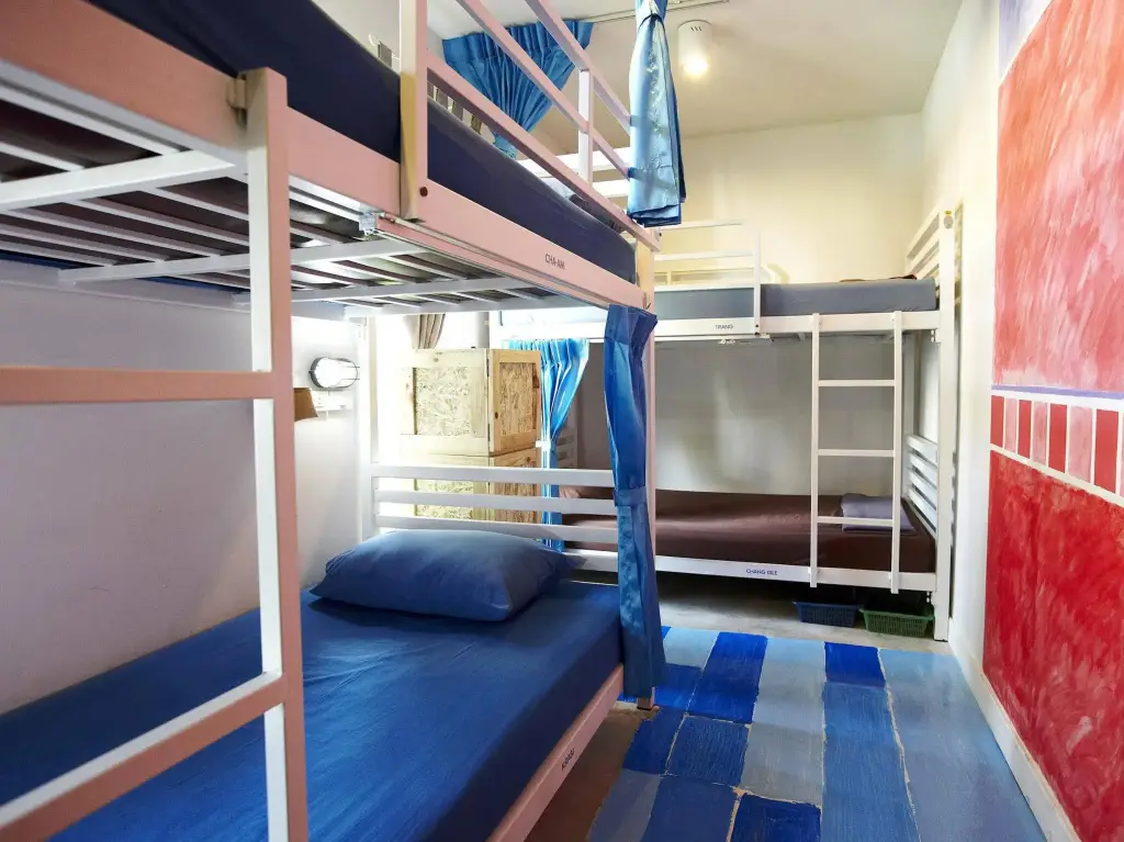 Бангкок: WH Hostel