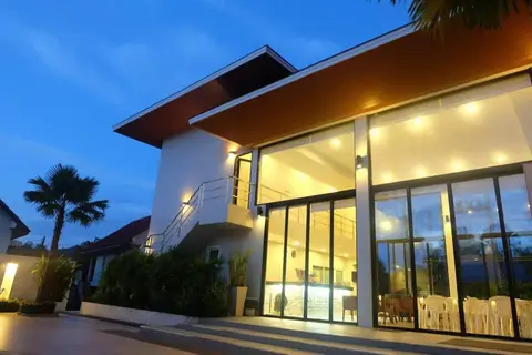 Clear House Resort — фото 1
