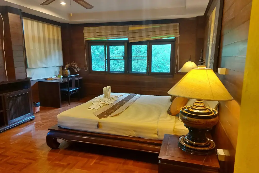 Дой-Сакет: Baan Chai Thung