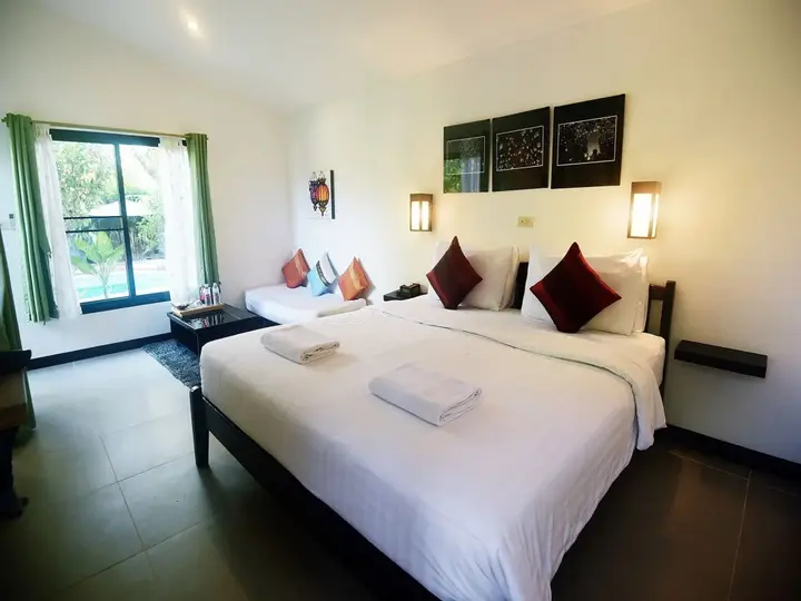 Паи: Family House at Pai