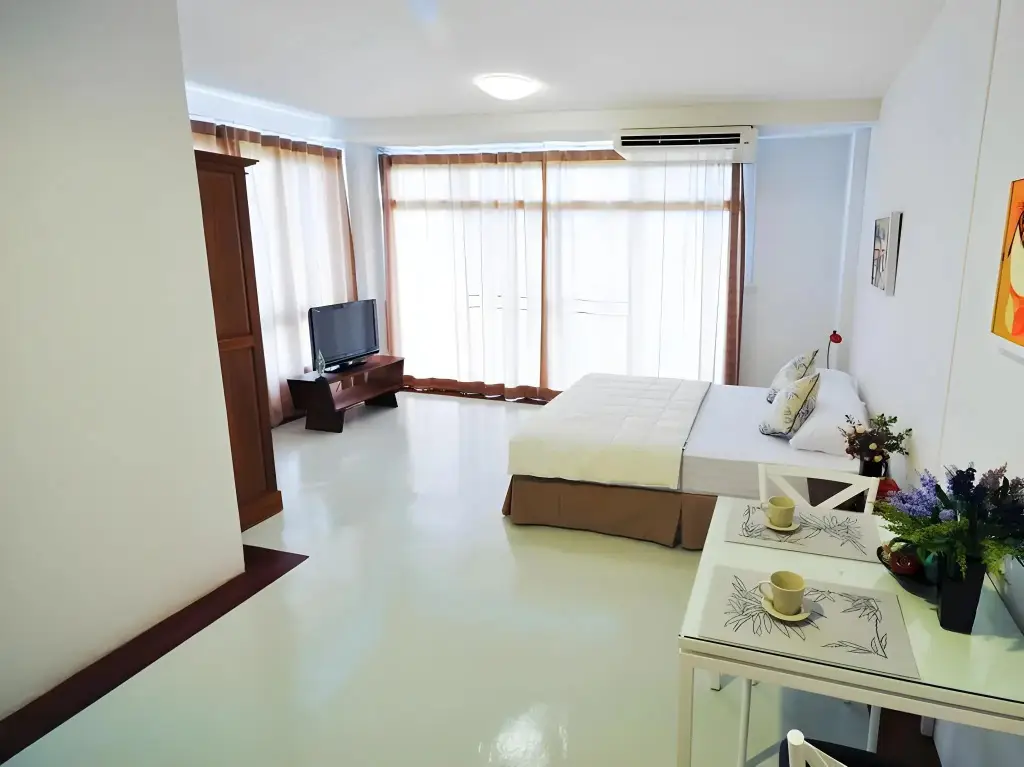 Бангкок: The Meet Green Apartment