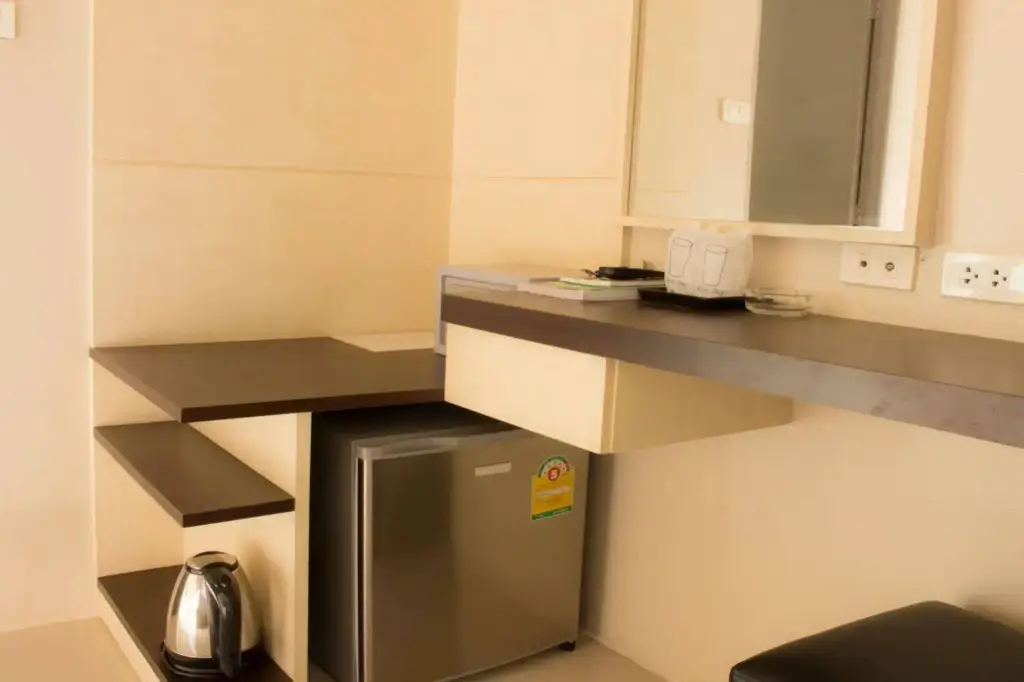 Кату: Beehive Magenta Patong Hostel