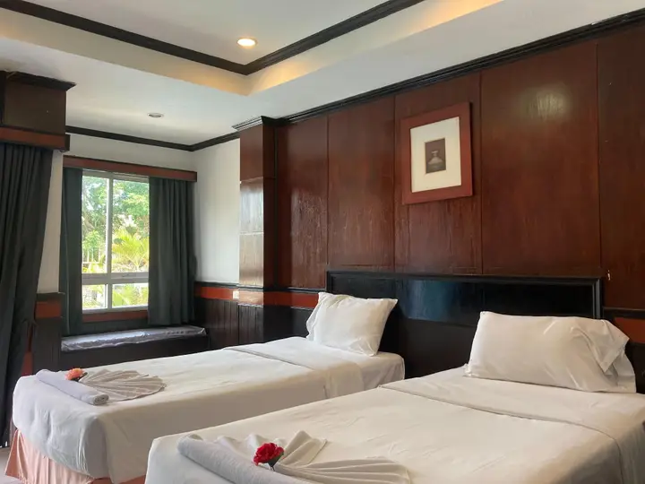 Чаам: Season Palace Huahin Hotel