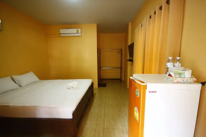 Лем Синг: Bansuratwadee Resorts