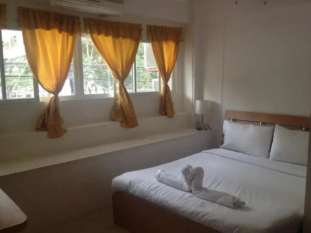 Чаам: Cha-am Seaside Hotel