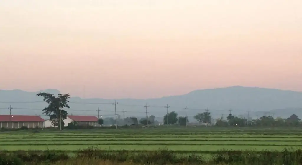 Чианграй: Heun Baan Rong Khun Resort