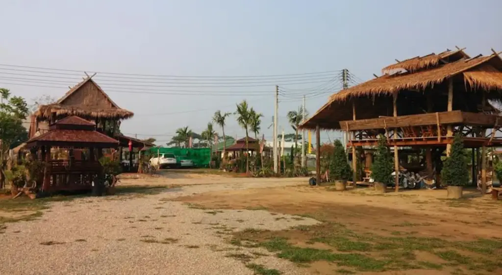 Чианграй: Heun Baan Rong Khun Resort