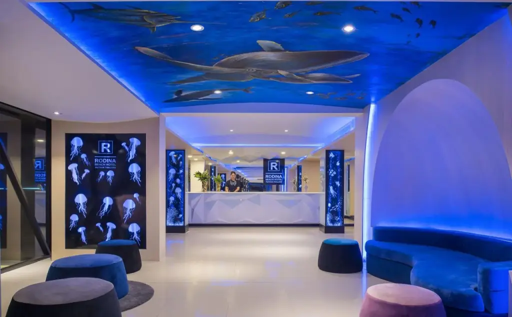 Rodina Beach Hotel — фото 1