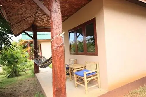 Краби: Amazon Bungalow