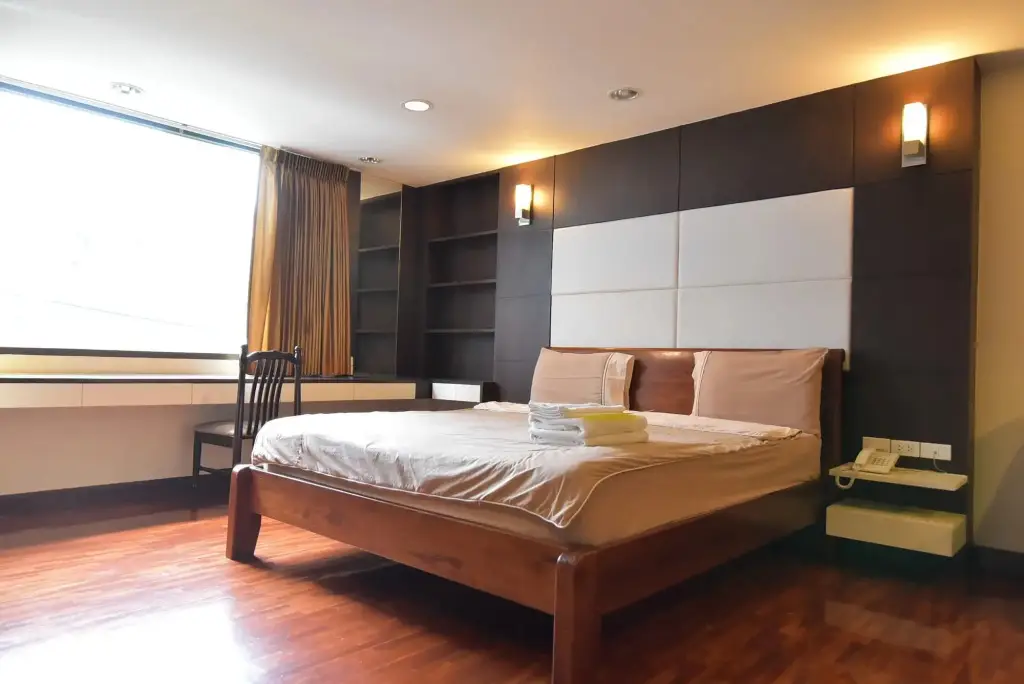 Бангкок: Eight Ville Apartment
