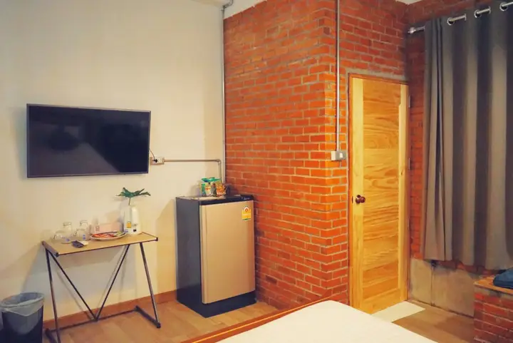 Лоэй: Indiego Space