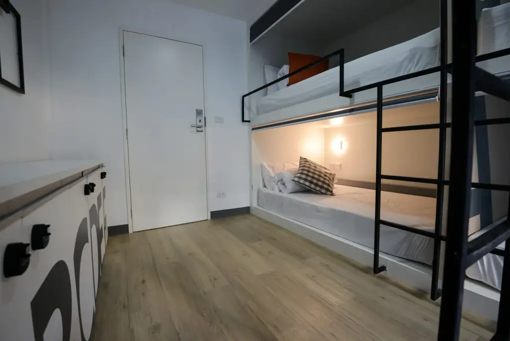 Бангкок: MonkeyNap Hostel