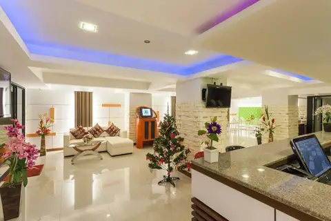 Patong Max Value Hotel — фото 1