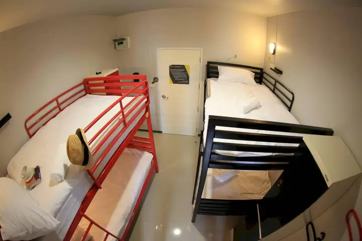 Бангкок: S1 Hostel